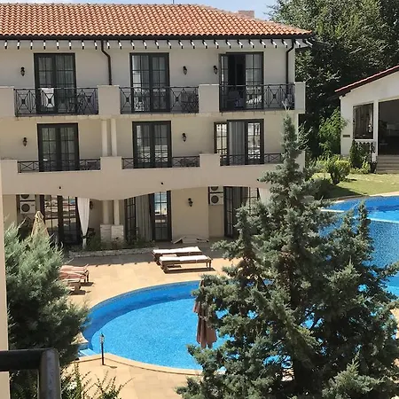 Apartman Pearl Beach In The Cliff