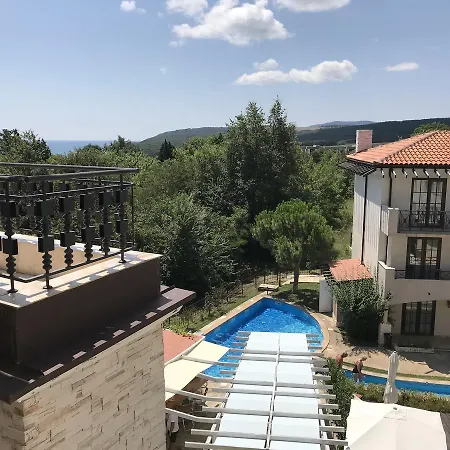 Pearl Beach In The Cliff Апартамент