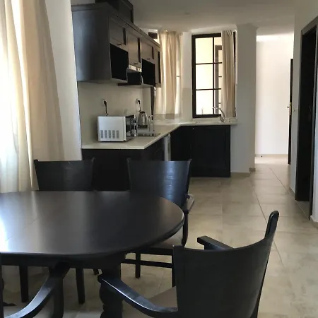 Pearl Beach In The Cliff Apartment
