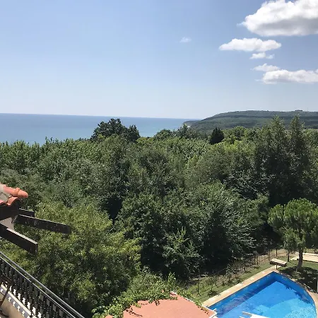 Pearl Beach In The Cliff * Obsor