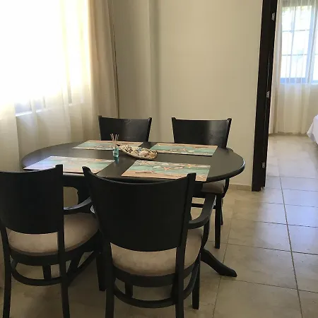 Apartment Pearl Beach In The Cliff Obsor