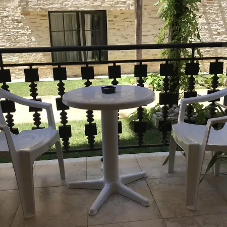 Apartment Pearl Beach In The Cliff Obsor