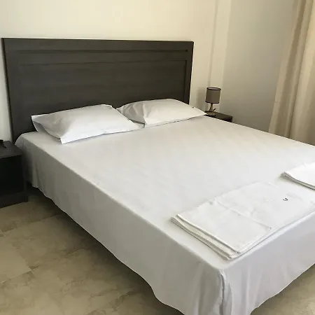 Pearl Beach In The Cliff Apartment